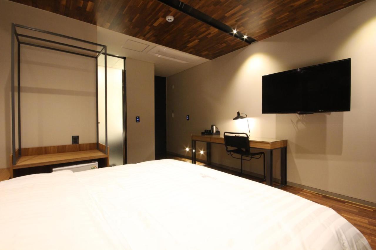 Hotel Eco Stay Jeonju Exterior photo